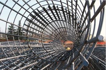 Каркасная конструкция, выполненная из стальной арматуры
